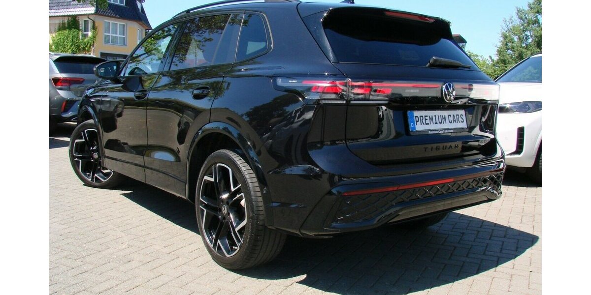 VW Tiguan R-Line Black Style 4M Pano AHK SHZ IQ Light 44.213 km 42.980 &euro; Falkensee 14612