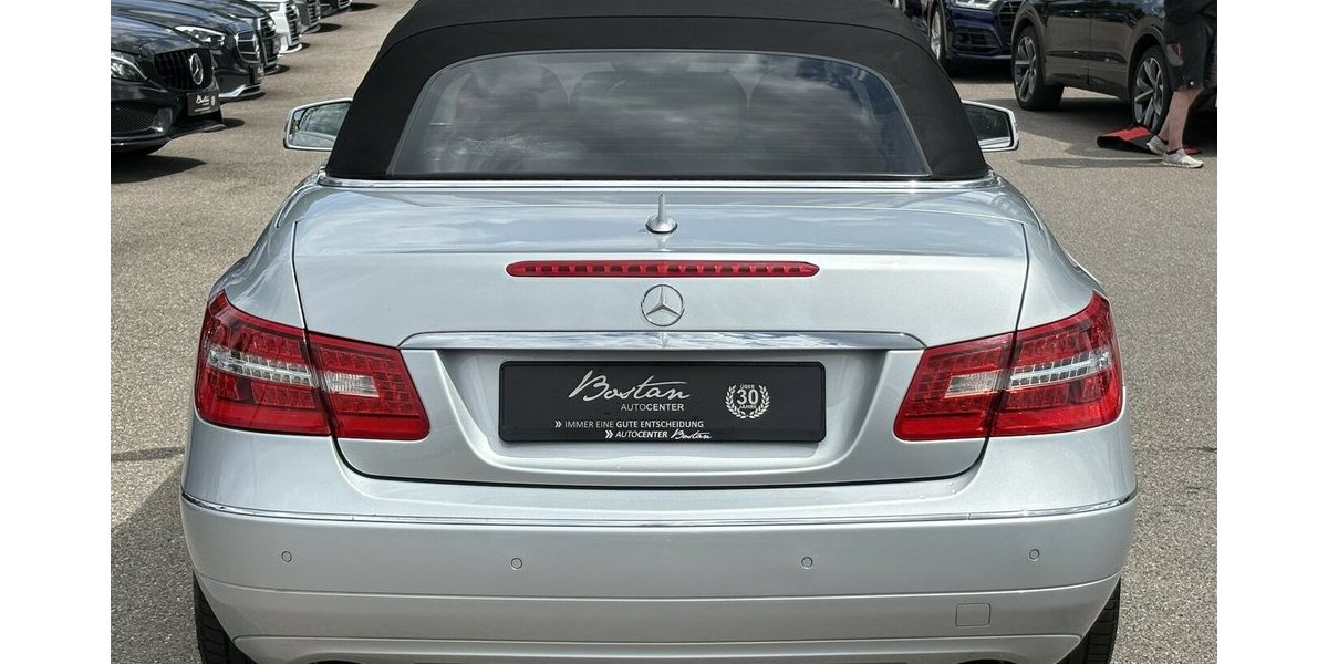 Mercedes-Benz E 350 CDI Cabrio BlueEfficiency NAVI/NACKENHZ 151.676 km 14.900 &euro; Villingen-Schwenningen 78054