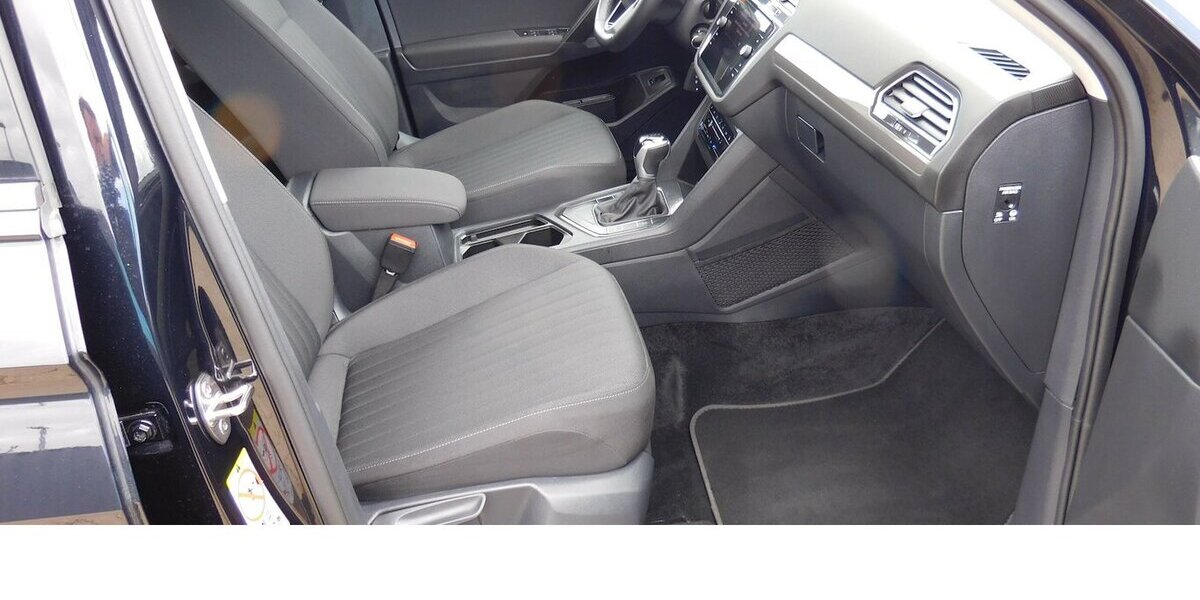 VW Tiguan Allspace 1.5 TSI Life 7 Sitze Navi DSG 26.300 km 29.690 &euro; Vordorf 38533