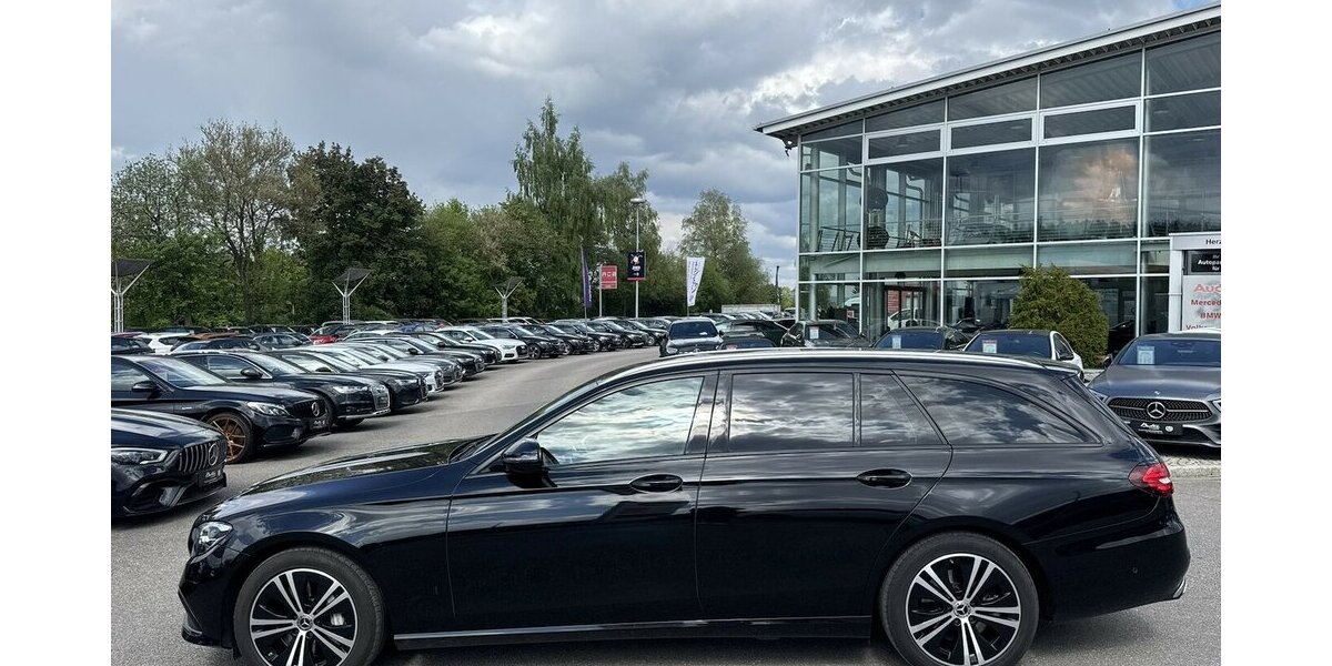 Mercedes-Benz E 400 d 4 MATIC/LED/KAMERA/KLIMA/DAB/APP-CONNECT 59.719 km 39.900 &euro; Villingen-Schwenningen 78054