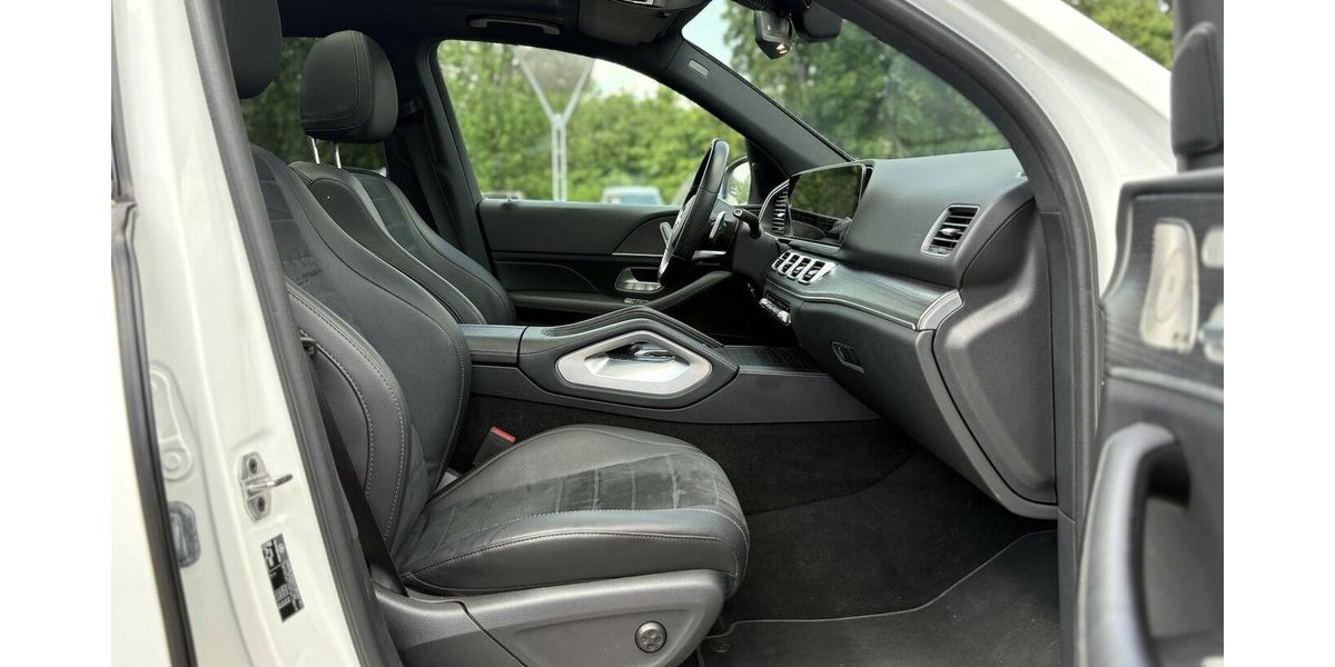 Mercedes-Benz GLE 300 4 Matic AMG NIGHT/PANO/BURMES/NAVI/360° 67.051 km 56.900 &euro; Villingen-Schwenningen 78054