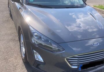 Ford Focus 172.000 km 7.900 &euro; Elsteraue 06729