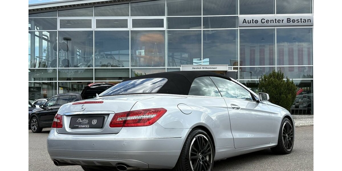 Mercedes-Benz E 350 CDI Cabrio BlueEfficiency NAVI/NACKENHZ 151.676 km 14.900 &euro; Villingen-Schwenningen 78054