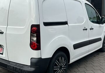 Peugeot Partner 101.000 km 5.999 &euro; Bochum OT Innenstadt 44809