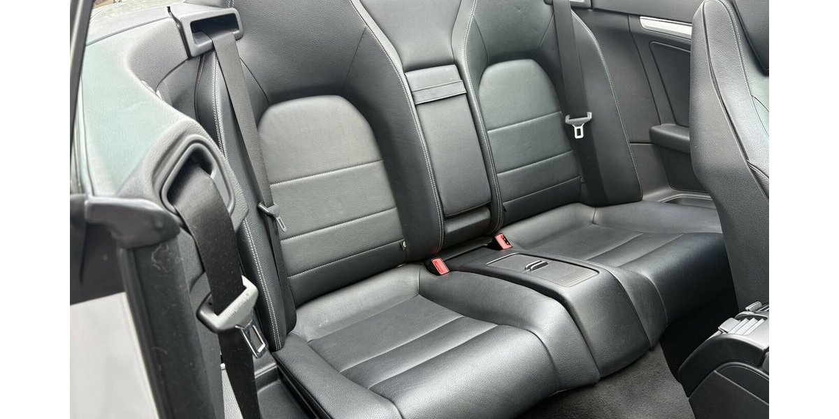 Mercedes-Benz E 350 CDI Cabrio BlueEfficiency NAVI/NACKENHZ 151.676 km 14.900 &euro; Villingen-Schwenningen 78054