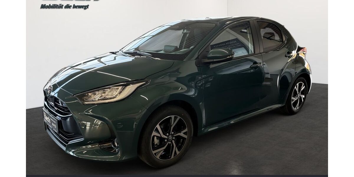 Toyota Yaris 2.500 km 24.890 &euro; Villingen-Schwenningen 78048