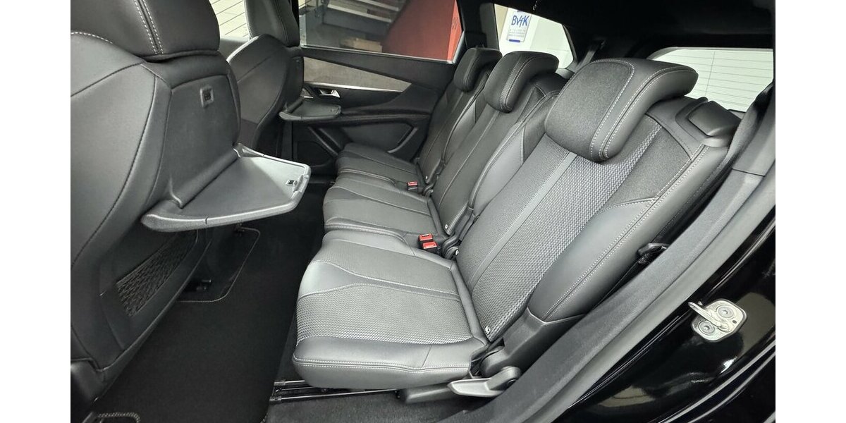 Peugeot 5008 GT 130 Black Edition EAT8 1.Hand Massage 20.400 km 25.770 &euro; Lich 35423