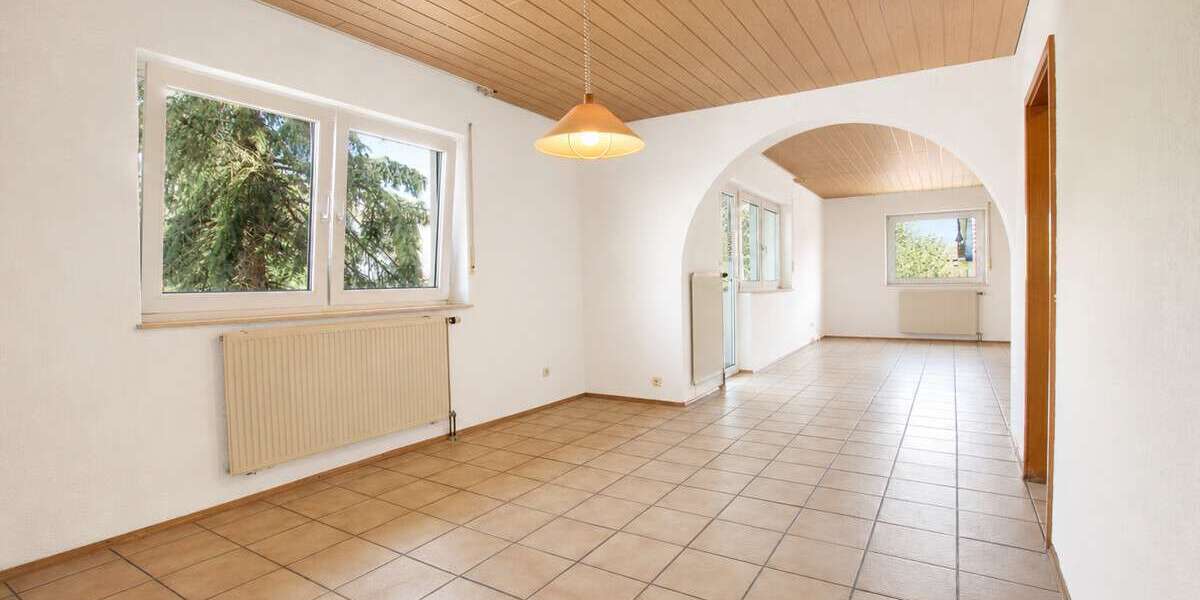 Etagenwohnung Kaiserslautern / Einsiedlerhof Einsiedlerhof - 5 Zimmer, 165 m&sup2;, 1.690&euro; | Angebot:27184515