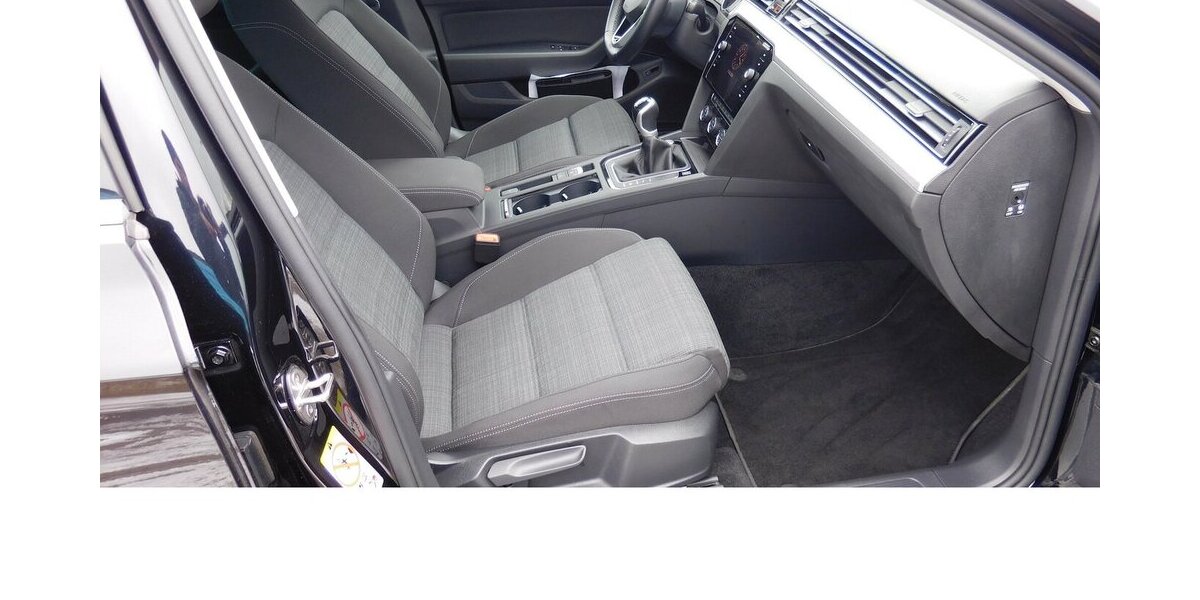 VW Passat 2.0 Bussiness BMT TDI Standhei.Navi Klima 36.500 km 20.990 &euro; Vordorf 38533