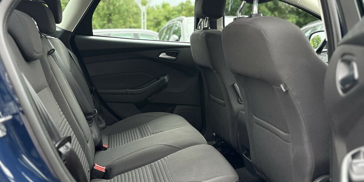Ford Focus Turnier Titanium CARPLAY/KEYLESS/NAVI/PDC 187.775 km 6.800 &euro; Villingen-Schwenningen 78054