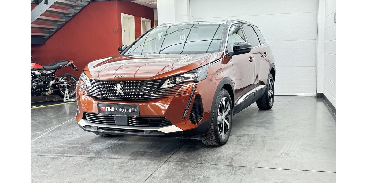 Peugeot 5008 GT 130 BlueHDi 1.Hand Panorama 7 Sitze 29.300 km 27.440 &euro; Lich 35423