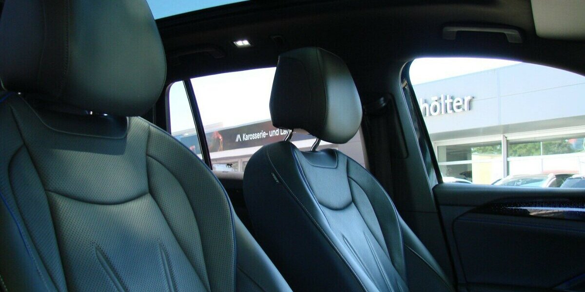 VW Tiguan R-Line Black Style 4M Pano AHK SHZ IQ Light 44.213 km 42.980 &euro; Falkensee 14612