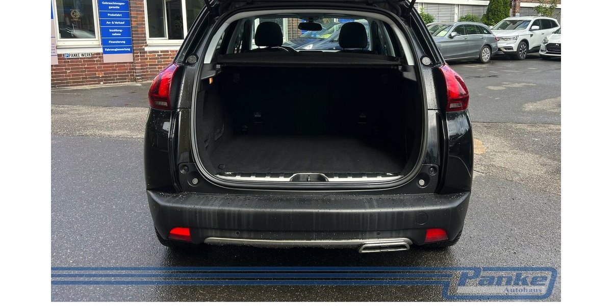 Peugeot 2008 1.2 PT 130 Allure*Pano*Navi*Leder*1-Hand* 79.035 km 10.990 &euro; Berlin 13187