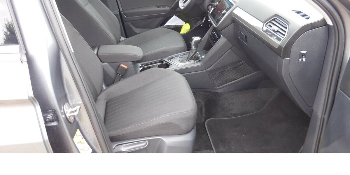 VW Tiguan Allspace 1.5 TSI Life 7 Sitze Navi DSG 33.000 km 28.390 &euro; Vordorf 38533