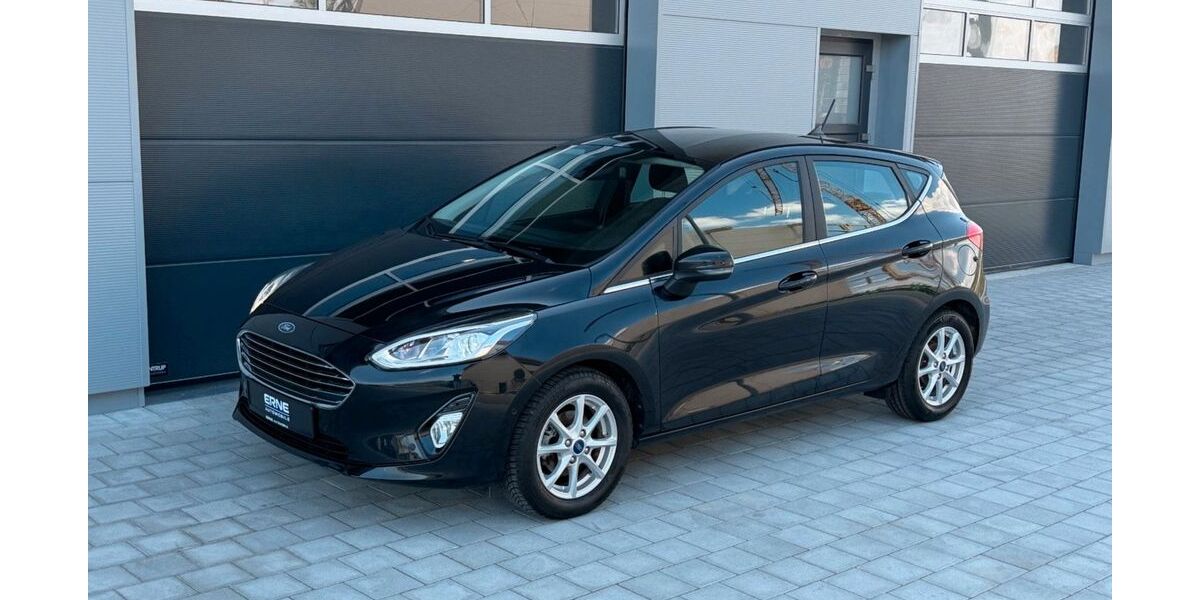 Ford Fiesta 54.800 km 12.599 &euro; Klettgau (Erzingen) 79771