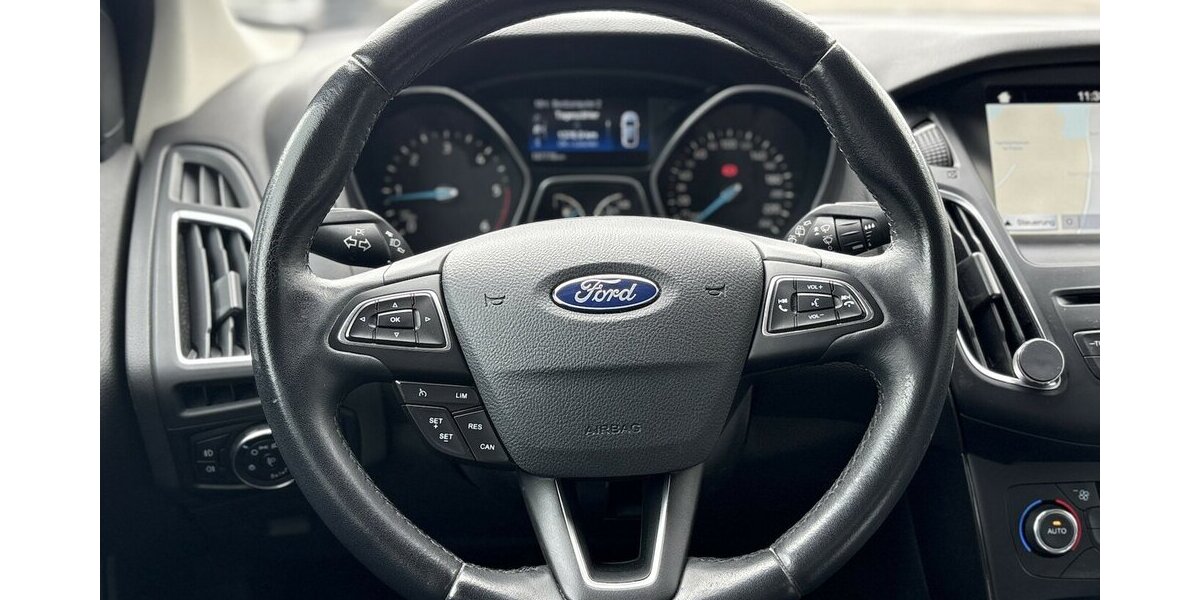 Ford Focus Turnier Titanium CARPLAY/KEYLESS/NAVI/PDC 187.775 km 6.800 &euro; Villingen-Schwenningen 78054