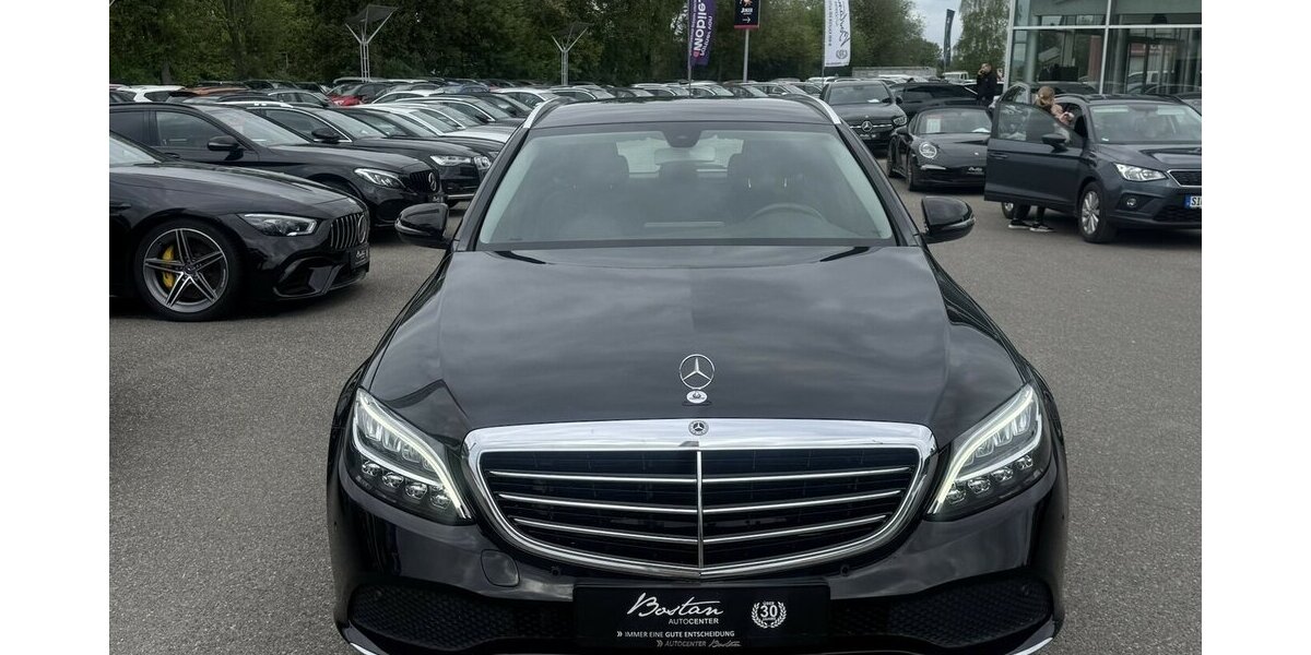 Mercedes-Benz C 220 d 4 MATIC T- MODELL/KAMERA/AHK/NAVI/1.HAND 60.042 km 24.800 &euro; Villingen-Schwenningen 78054