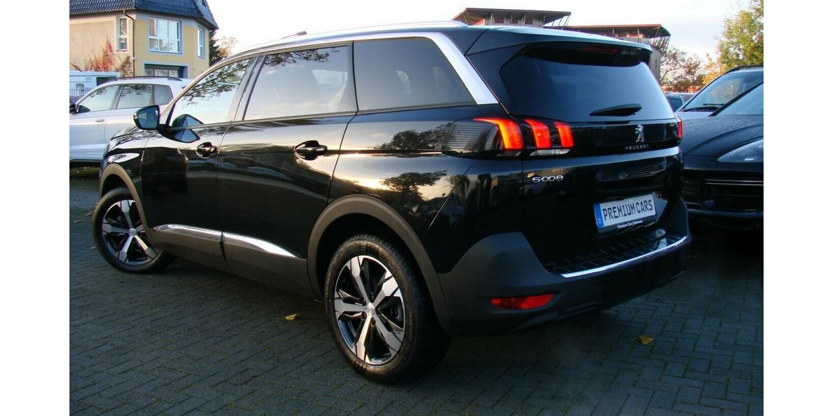 Peugeot 5008 1.2 PureTech130 Allure Pack 7-Sitzer 2WD LED 54.980 km 21.980 &euro; Falkensee 14612