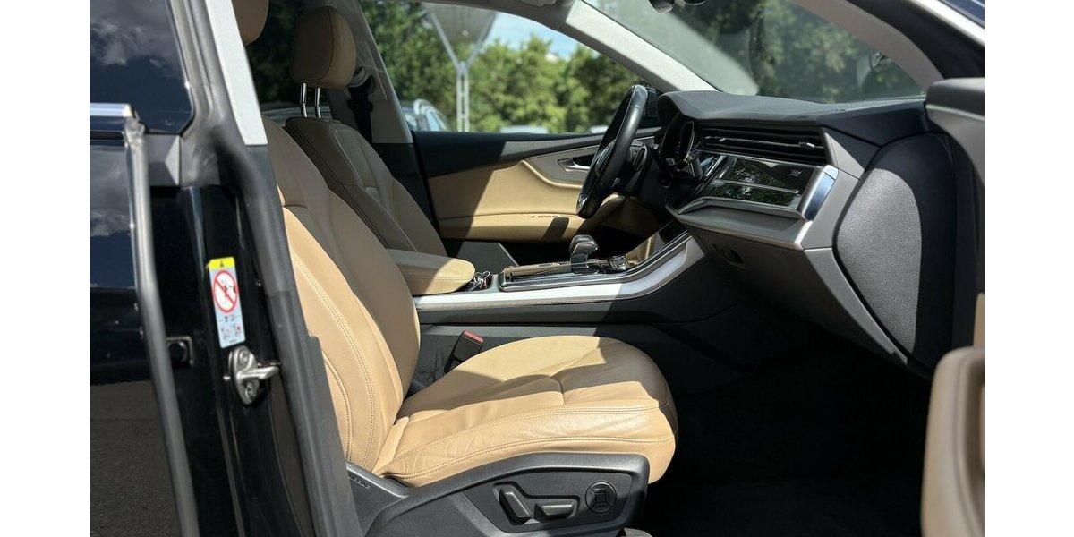 Audi Q8 50 TDI QUATTRO/ASSIST TOUR/VIRTUAL/ACC/AHK 181.351 km 34.800 &euro; Villingen-Schwenningen 78054