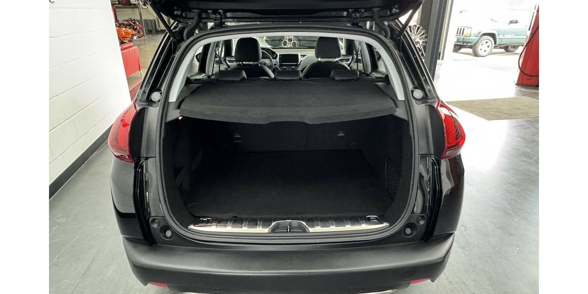 Peugeot 2008 1.2 GT-Line Automatik Sitzheizung Carplay 120.782 km 10.990 &euro; Lich 35423