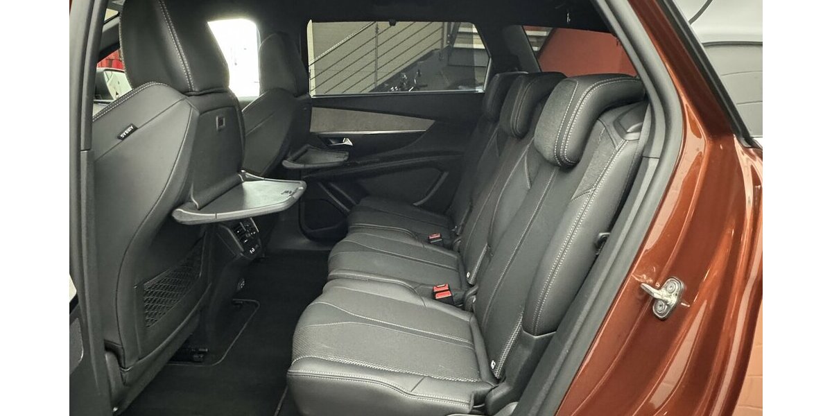 Peugeot 5008 130 EAT8 Allure 1.Hand AHK 13.300 km 25.770 &euro; Lich 35423