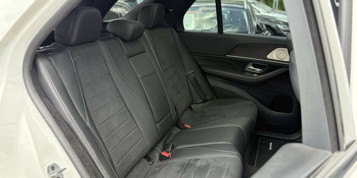 Mercedes-Benz GLE 300 4 Matic AMG NIGHT/PANO/BURMES/NAVI/360° 67.051 km 56.900 &euro; Villingen-Schwenningen 78054