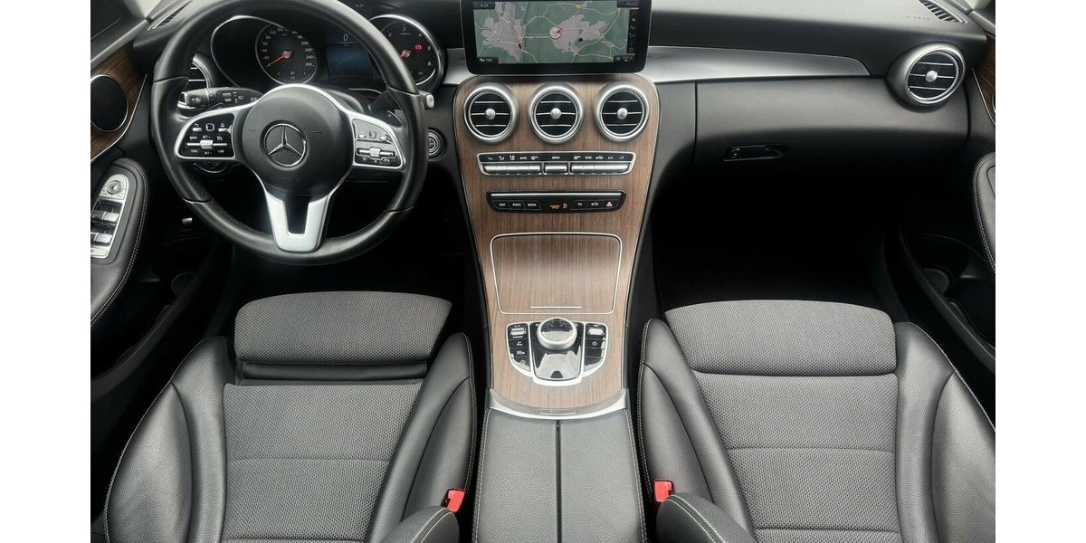 Mercedes-Benz C 220 d 4 MATIC T- MODELL/KAMERA/AHK/NAVI/1.HAND 60.042 km 24.800 &euro; Villingen-Schwenningen 78054