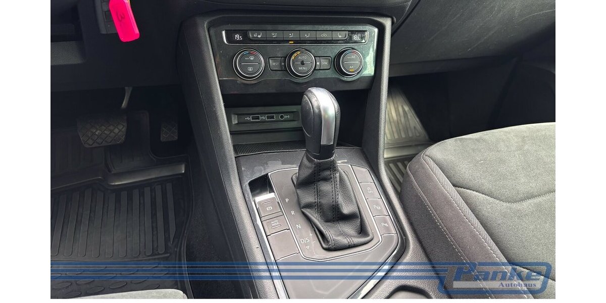 VW Tiguan Highline BMT 2.0 DSG*AHK*LED*RFK*ACC*CarP 160.966 km 18.990 &euro; Berlin 13187