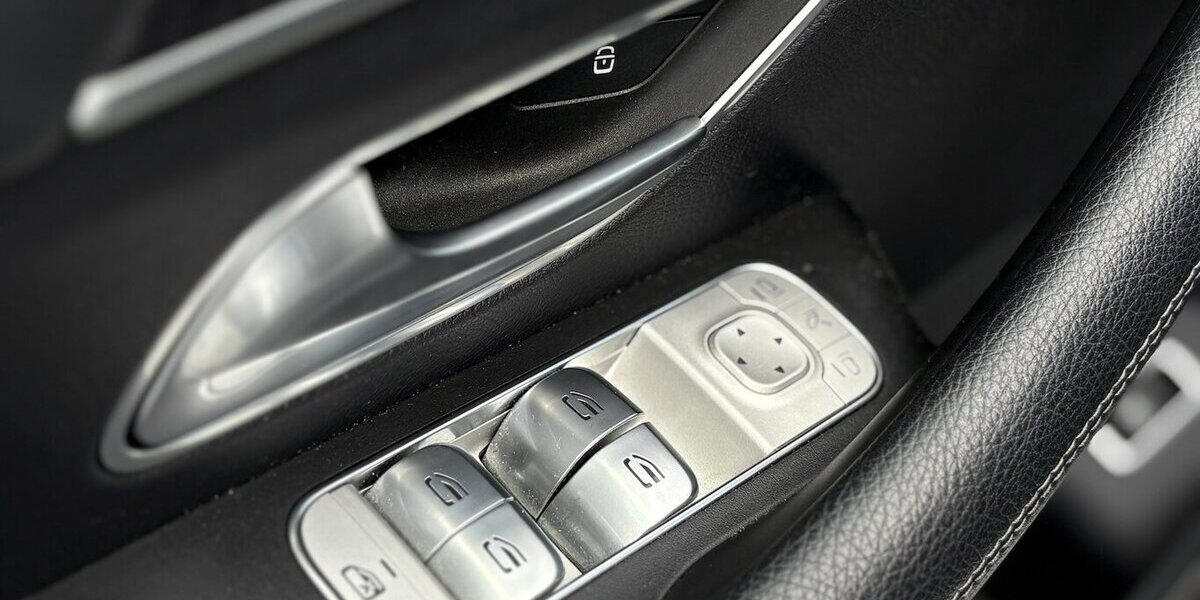 Mercedes-Benz GLE 300 4 Matic AMG NIGHT/PANO/BURMES/NAVI/360° 67.051 km 56.900 &euro; Villingen-Schwenningen 78054