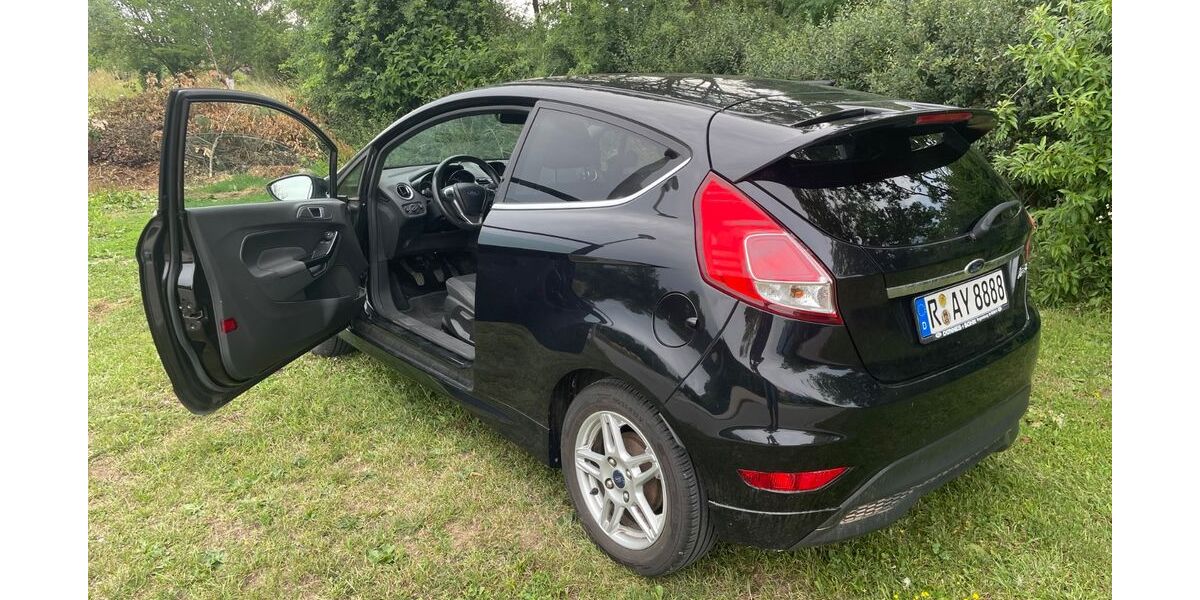 Ford Fiesta 172.000 km 2.200 &euro; Nittendorf 93152