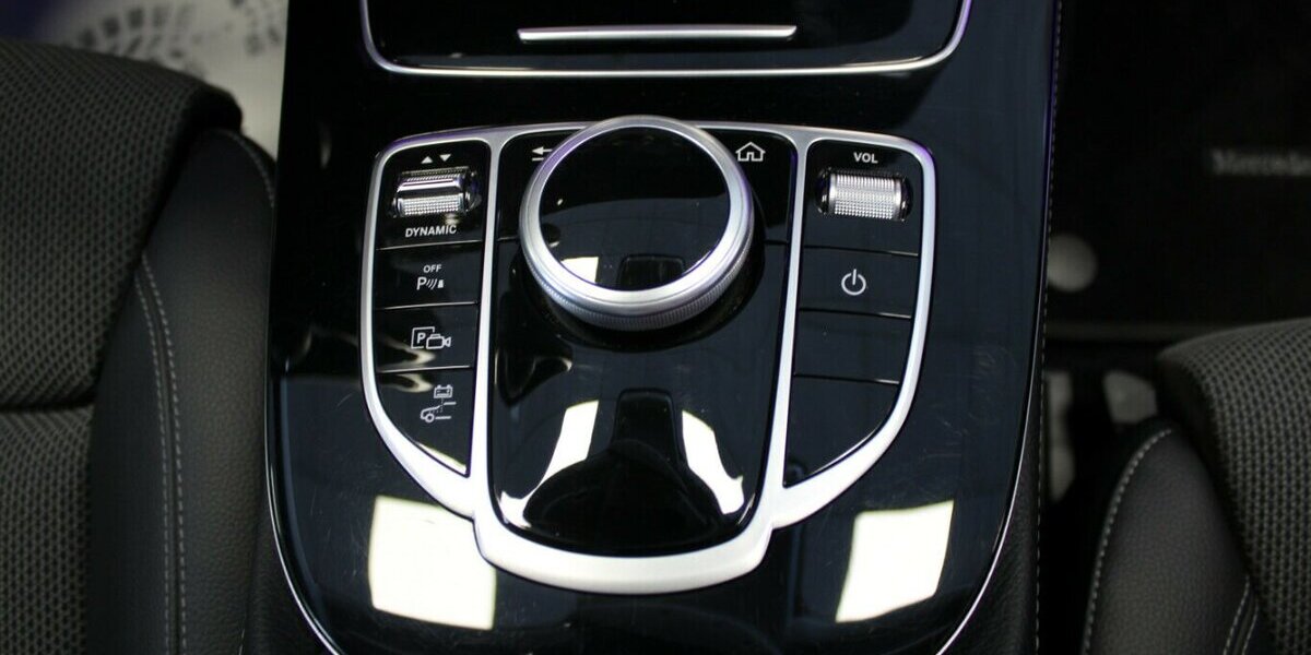 Mercedes-Benz E 300 e 9G-TRONIC Avantgarde 86.739 km 25.780 &euro; Euskirchen 53881