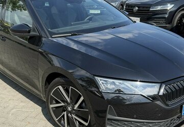 Skoda Octavia 2.0TDI Sportline ACC Pano HUD 360º LED 39.614 km 29.980 &euro; Falkensee 14612