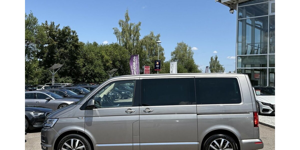 VW T6 Multivan Highline 4Motion DAB/KAMERA/7-SITZER 91.514 km 41.900 &euro; Villingen-Schwenningen 78054