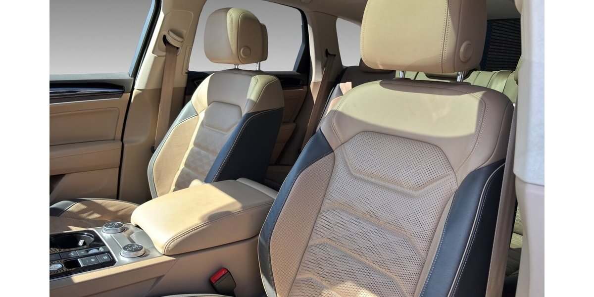 VW Touareg Atmosphere 4M eHybrid Pano HuD IQ 360° 51.459 km 43.700 &euro; Wuppertal 42327