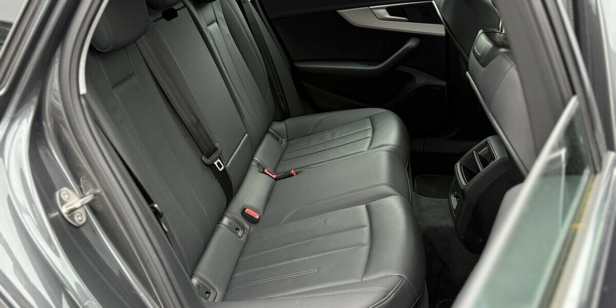 Audi A4 35 TDI S-Line CARPLAY/NAVI/V+C/DAB/SHZ/LED 179.447 km 17.900 &euro; Villingen-Schwenningen 78054