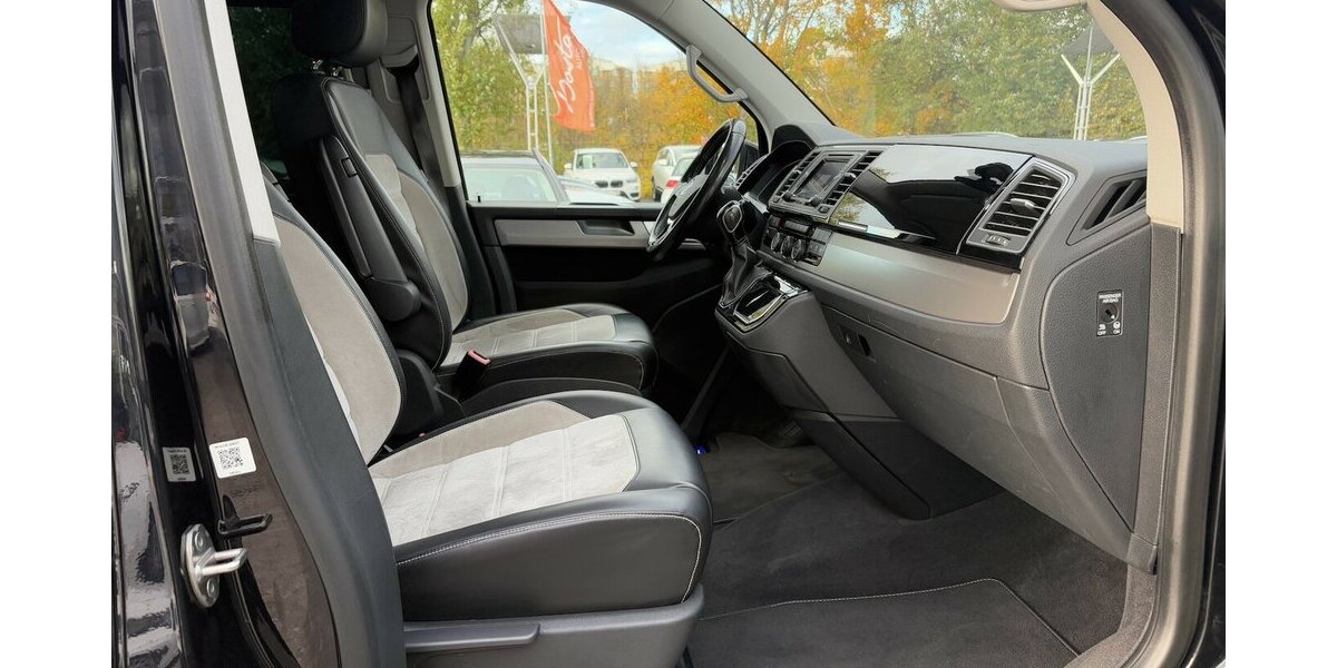VW T6 Multivan GENERATION SIX/4x4/KAMERA/7-SITZER 231.260 km 25.900 &euro; Villingen-Schwenningen 78054