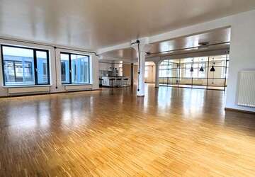 Wohnung Fürth Espan - 5 Zimmer, 270 m&sup2;, 2.700&euro; | Angebot:27246526