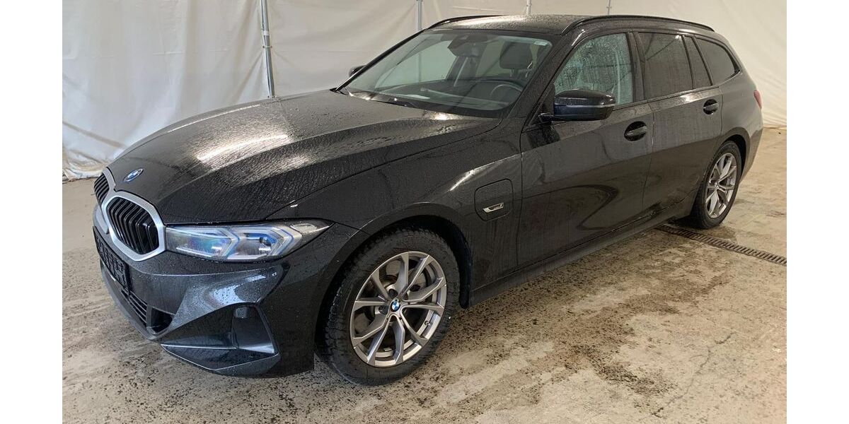 BMW 330 111.801 km 23.950 &euro; Steinbach-Hallenberg OT Herges-Hallenberg 98587