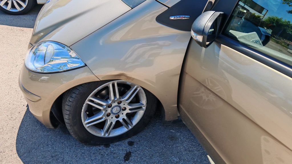 Mercedes-Benz A 180 117.898 km 980 &euro; Dachau ( bei München ) 85221