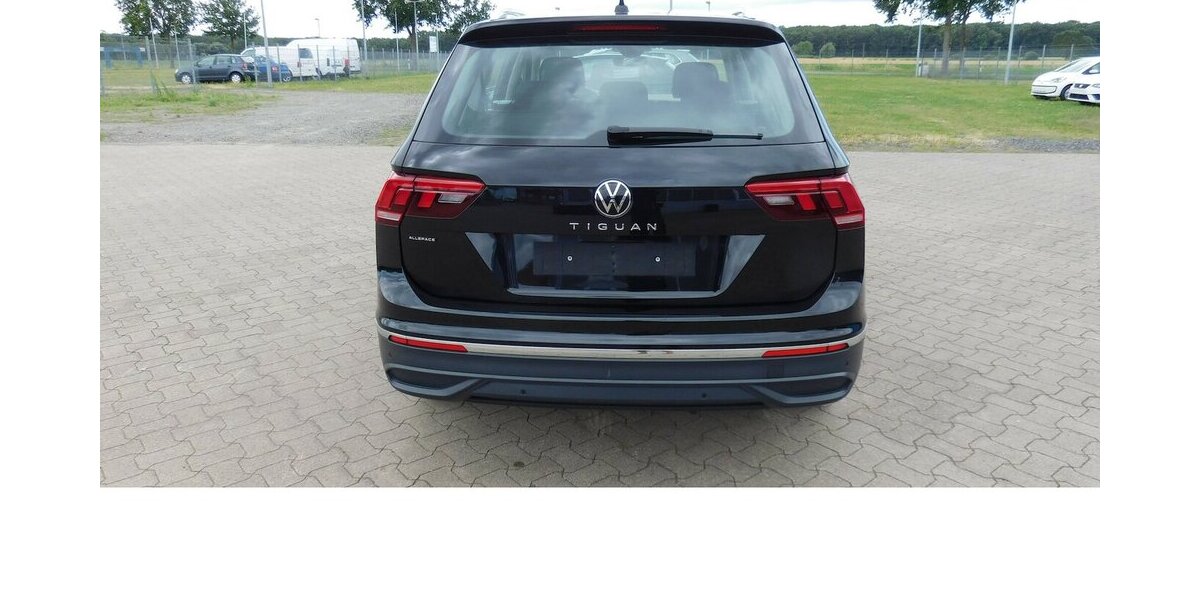 VW Tiguan Allspace 1.5 TSI Life 7 Sitze Navi DSG 27.500 km 29.390 &euro; Vordorf 38533