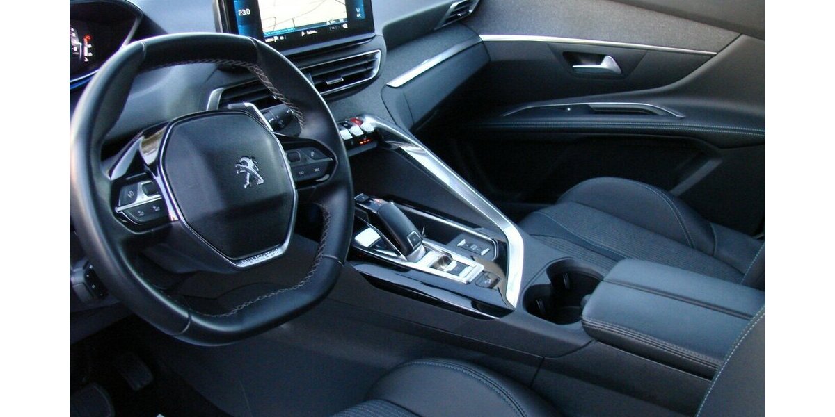 Peugeot 5008 1.2 PureTech130 Allure Pack 7-Sitzer 2WD LED 54.980 km 21.980 &euro; Falkensee 14612