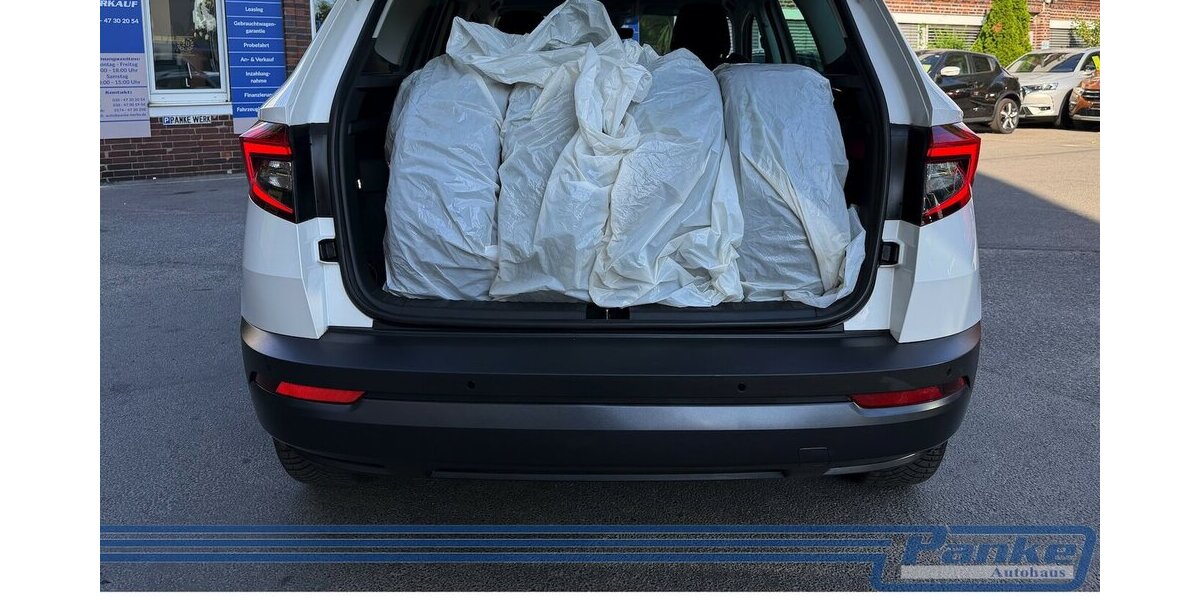 Skoda Karoq Ambition*1-Hand*Automatik*Navi*SHZ*Tempo 60.359 km 17.860 &euro; Berlin 13187