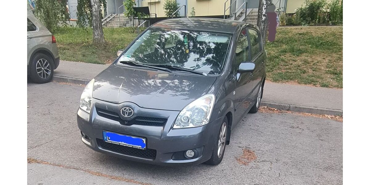 Toyota Corolla Verso 270.000 km 3.000 &euro; Neuss 41460