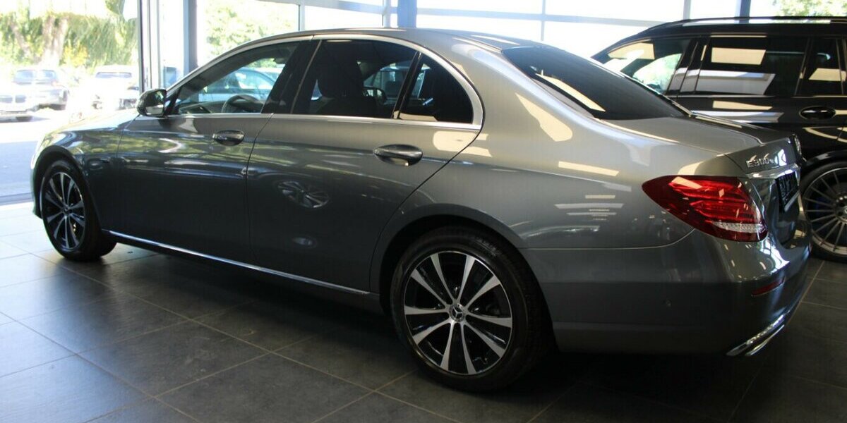 Mercedes-Benz E 300 e 9G-TRONIC Avantgarde 86.739 km 25.780 &euro; Euskirchen 53881