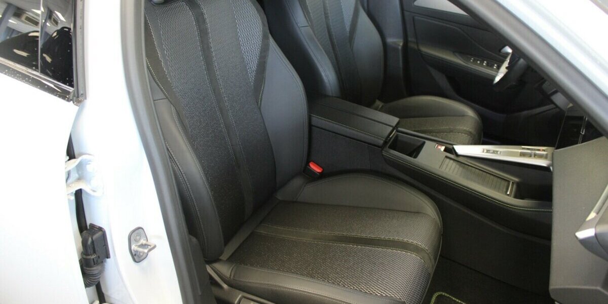 Peugeot 308 SW BlueHDi 130 EAT8 GT 25.665 km 22.980 &euro; Euskirchen 53881