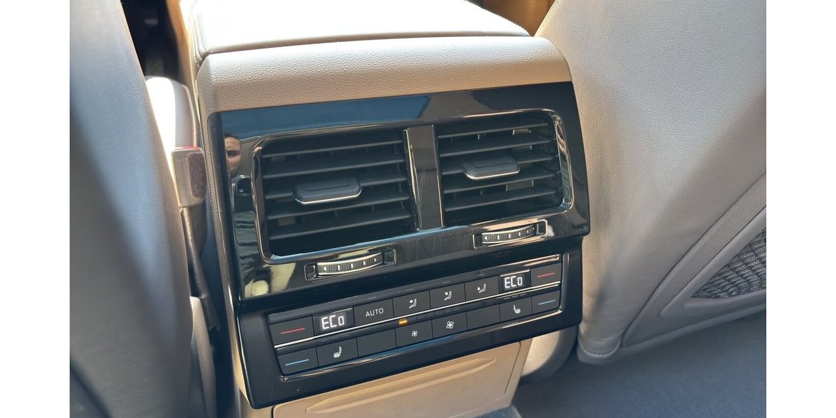 VW Touareg Atmosphere 4M eHybrid Pano HuD IQ 360° 51.459 km 43.700 &euro; Wuppertal 42327