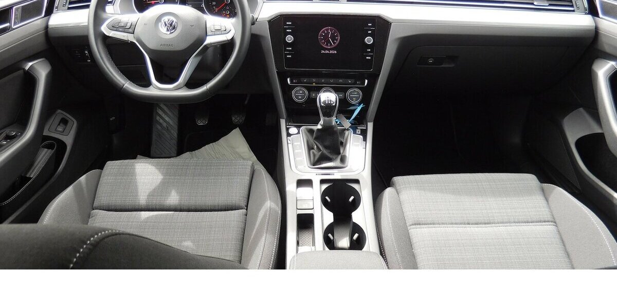 VW Passat 2.0 Bussiness BMT TDI Standhei.Navi Klima 36.500 km 20.990 &euro; Vordorf 38533