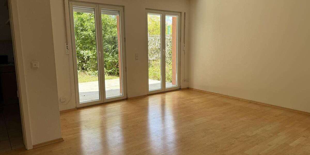 Etagenwohnung Ingolstadt - 3 Zimmer, 77 m&sup2;, 1.175&euro; | Angebot:27314394