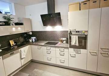 Wohnung Zwickau Nordvorstadt - 5 Zimmer, 155 m&sup2;, 950&euro; | Angebot:26963461
