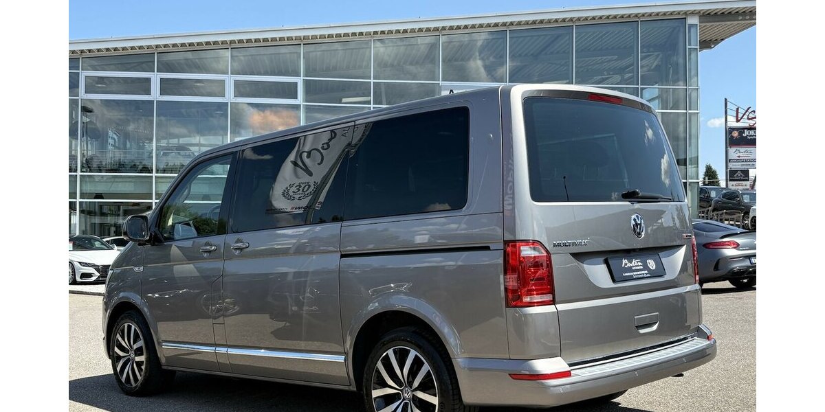 VW T6 Multivan Highline 4Motion DAB/KAMERA/7-SITZER 91.514 km 41.900 &euro; Villingen-Schwenningen 78054